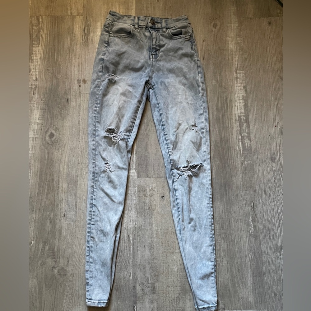 womens ripped skinny jeans